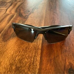 Preowned Custom Camo Oakley Flak 2.0 Matte Grey/Black Camo with grey lenses.